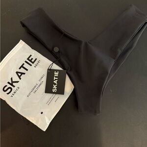 Skatie  Bikini Bottom Large